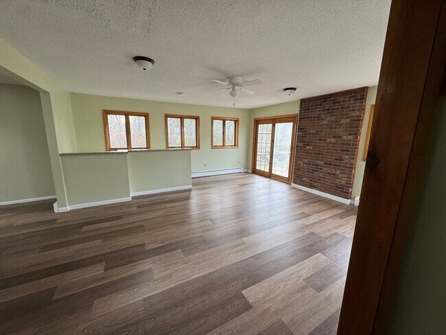 9 River St in Milton, VT - Building Photo - Building Photo