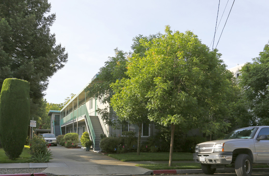 820 Villa Ave in San Jose, CA - Foto de edificio