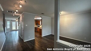 8319 Shooting Quail in San Antonio, TX - Building Photo - Building Photo