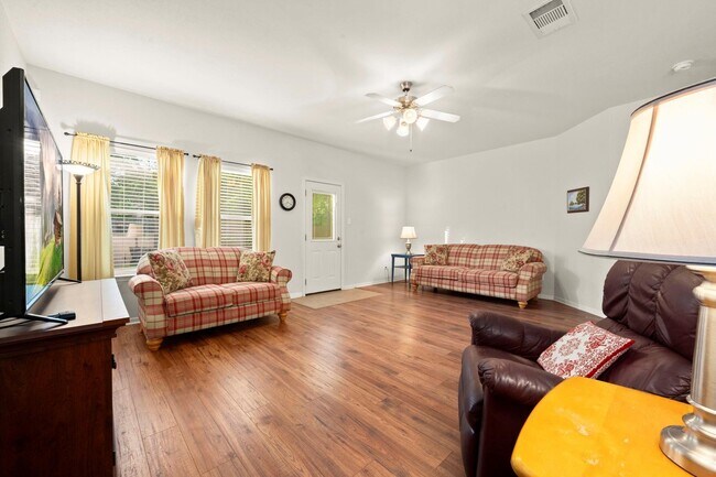 19510 Majestic Landing Ln in Cypress, TX - Foto de edificio - Building Photo