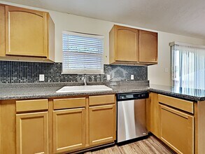7722 Edith Keeler Ln in Knoxville, TN - Building Photo - Building Photo