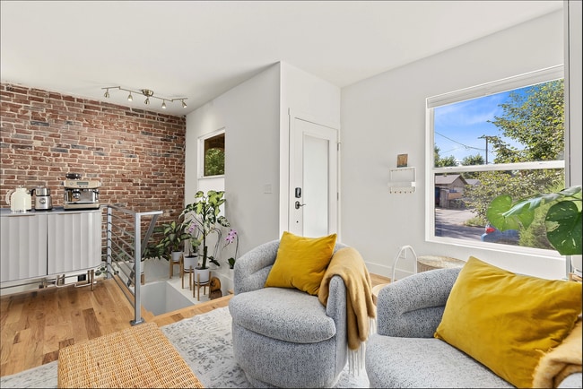 1217 E 26th Ave in Denver, CO - Foto de edificio - Building Photo