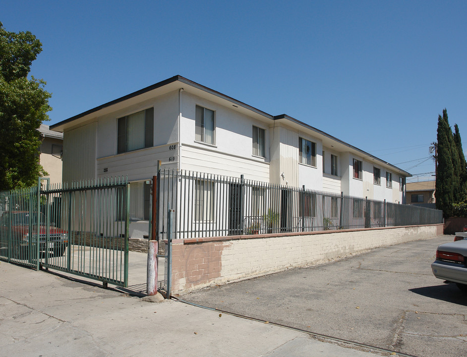 608-610 N Alexandria Ave in Los Angeles, CA - Foto de edificio