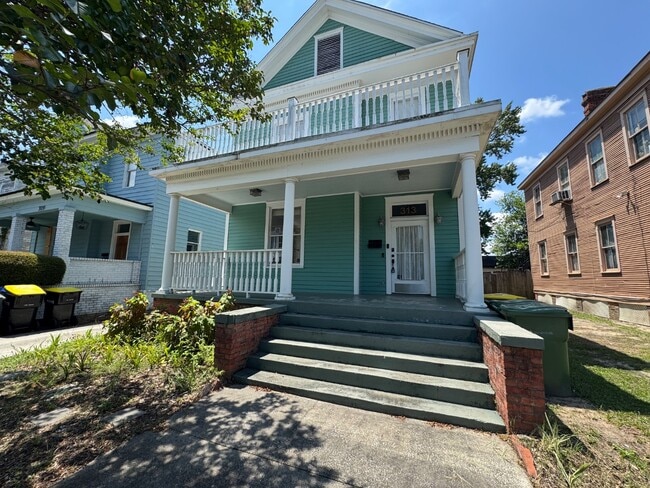property at 313 W 33rd St