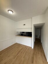 812 Jefferson Ave in Cleveland, TX - Foto de edificio - Building Photo