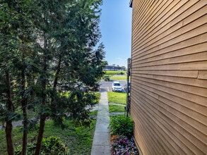 489 Idlewood Blvd, Unit 489 in Baldwinsville, NY - Building Photo - Building Photo