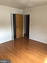 730 S 10th St in Philadelphia, PA - Building Photo - Building Photo