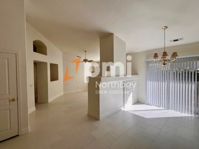 230 Bartlett Ln in Vacaville, CA - Building Photo - Building Photo