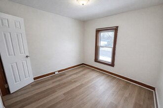 1211 Pine St in Endicott, NY - Building Photo - Building Photo