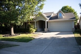 9821 George Washington Dr in McKinney, TX - Building Photo