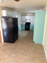 211 Alyssa Dr in Del Rio, TX - Foto de edificio - Building Photo