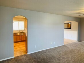 1919 E Lost River Ave in Nampa, ID - Building Photo - Building Photo