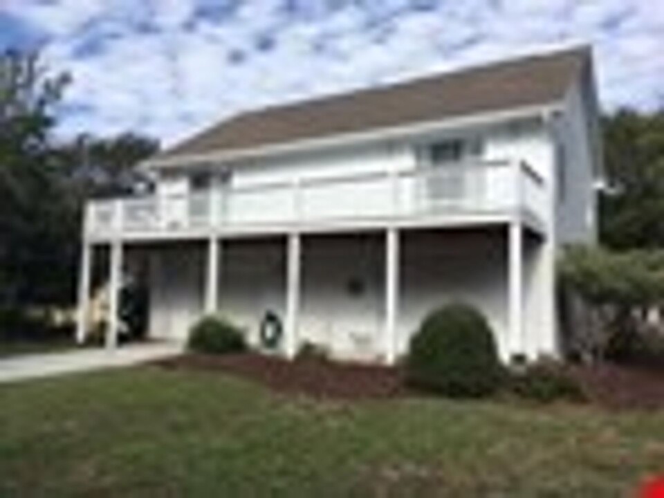 118 Spotted Sandpiper in Emerald Isle, NC - Building Photo