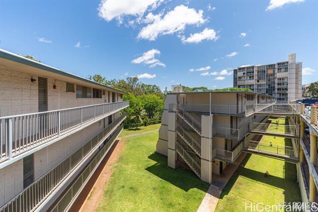 property at 952043-2043 Waikalani Pl