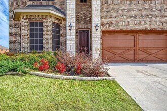 2013 San Marino Ln in Lewisville, TX - Building Photo - Building Photo
