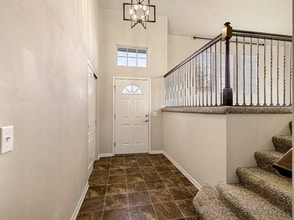 16431 Cary St in Omaha, NE - Foto de edificio - Building Photo