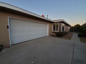 15012 Eastwood Ave, Unit 15012 in Lawndale, CA - Building Photo