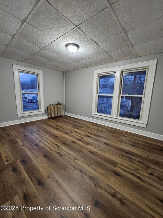 1225 Main St in Old Forge, PA - Building Photo