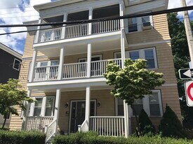 66 Boynton St, Unit 2R in Boston, MA - Building Photo