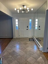 24 Drake Ln in Upper Saddle River, NJ - Building Photo - Building Photo