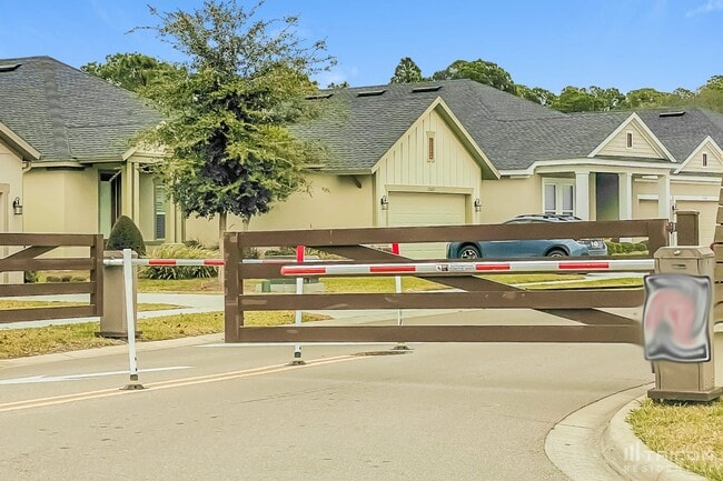 property at 2949 Deerberry Ln