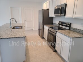 15 Riptide Pl in Palm Coast, FL - Building Photo - Building Photo