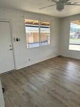 200 Lono Ave in Kahului, HI - Building Photo - Building Photo