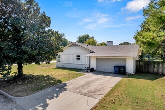 4427 E 49th St in Tulsa, OK - Building Photo - Building Photo