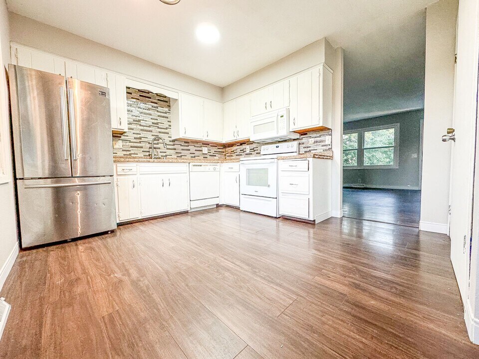 2288 Manley Dr in Sun Prairie, WI - Building Photo