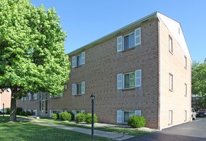 816 Clough Pike Apartments