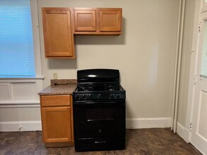 2565 Orland Ave-Unit -1 in Cincinnati, OH - Building Photo - Building Photo