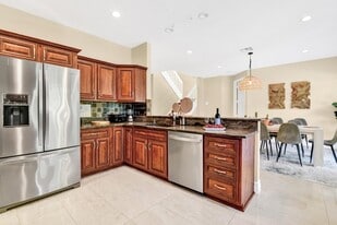 1311 NW 2nd Cir in Boca Raton, FL - Building Photo