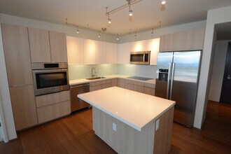 888 Kapiolani Blvd, Unit 2906 in Honolulu, HI - Building Photo - Building Photo