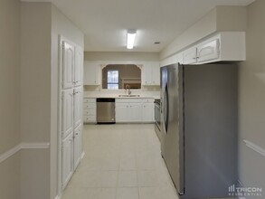 721 Parkview Dr in Burleson, TX - Building Photo - Building Photo