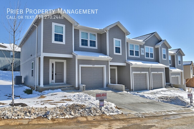 3213 N 103rd Pl in Kansas City, KS - Building Photo - Building Photo