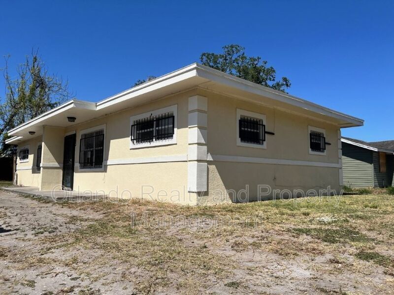 1333 30th St in Orlando, FL - Building Photo