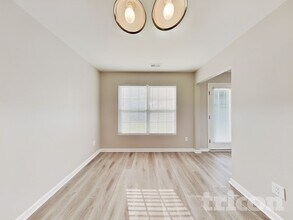 3615 Cyrus St in Raleigh, NC - Foto de edificio - Building Photo