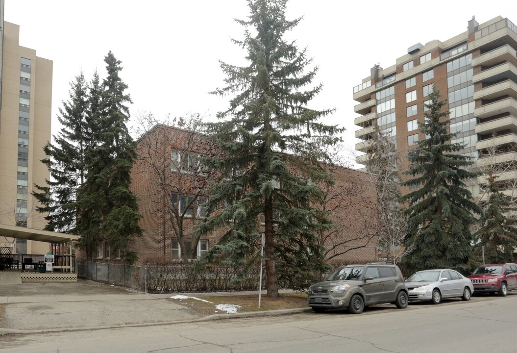 1310 9th St SW in Calgary, AB - Building Photo