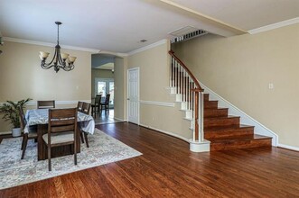 1128 Stone Gate Dr in Irving, TX - Building Photo - Building Photo