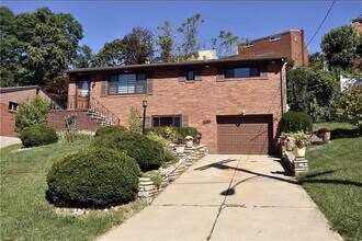216 Mira Ave in Pittsburgh, PA - Building Photo - Building Photo