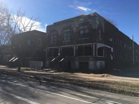 631 N Topeka Apartments