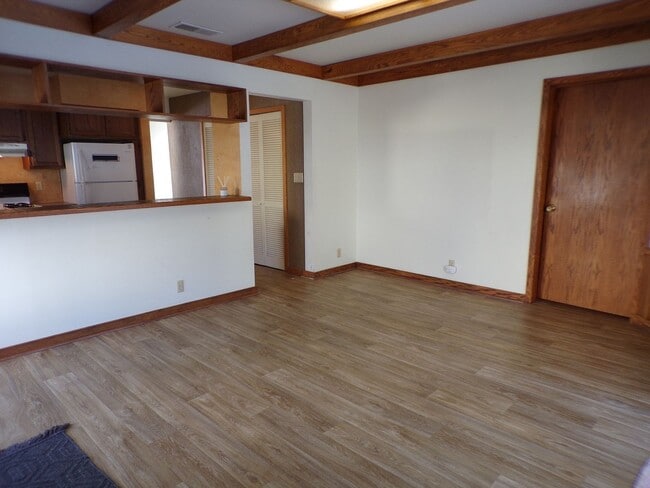 1909 Iroquois St in Traverse City, MI - Building Photo - Building Photo