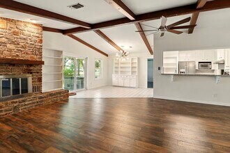 505 Silver Spur in Horseshoe Bay, TX - Building Photo - Building Photo