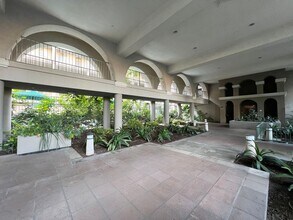 555 Maine Ave in Long Beach, CA - Building Photo - Building Photo