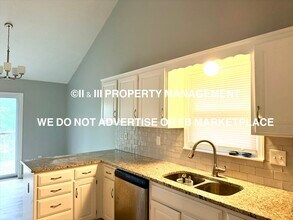 1482 W Prairie Terrace in Olathe, KS - Building Photo - Building Photo