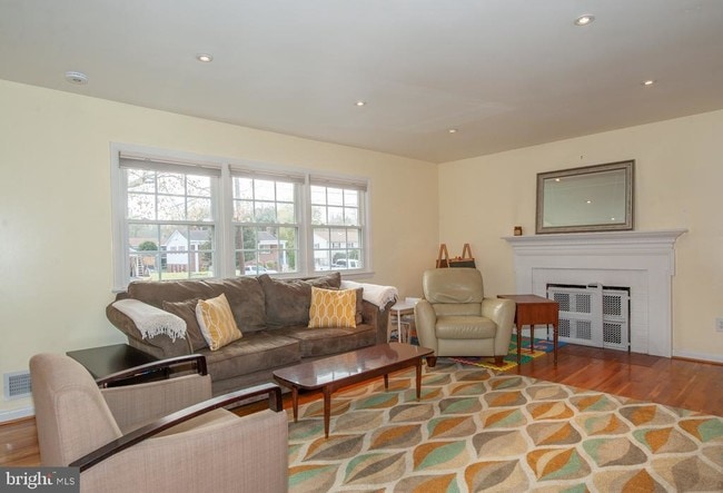 7807 Hayfield Rd in Alexandria, VA - Building Photo - Building Photo
