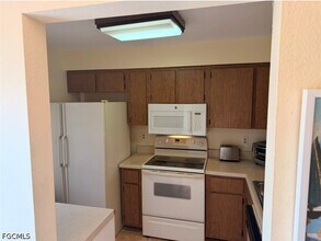6300 South Pointe Blvd in Ft. Myers, FL - Building Photo - Building Photo
