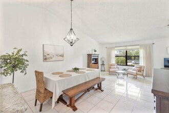 12950 Dartford Trail in Wellington, FL - Building Photo - Building Photo
