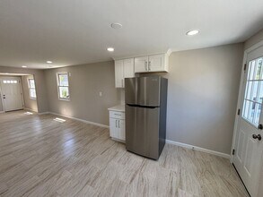 247 Carroll Rd in Glen Burnie, MD - Building Photo - Building Photo