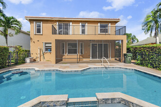 1630 Corsica Dr in Wellington, FL - Building Photo - Building Photo